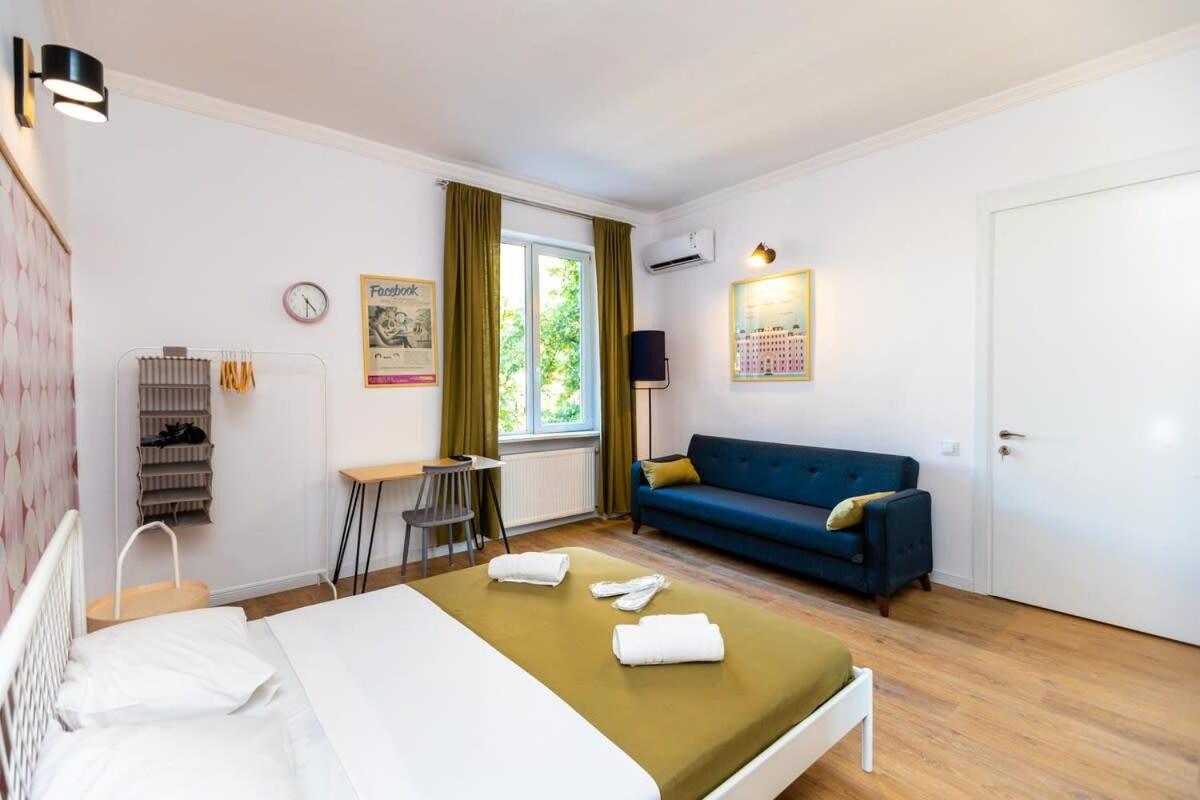 Central Vera Studio - Ideal For 3 - By Wehost Tbilisi Bagian luar foto